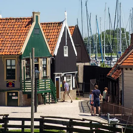 Europarcs Markermeer Chalet *